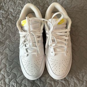 Women's Nike Dunk Low "Yellow Heart" Size 9